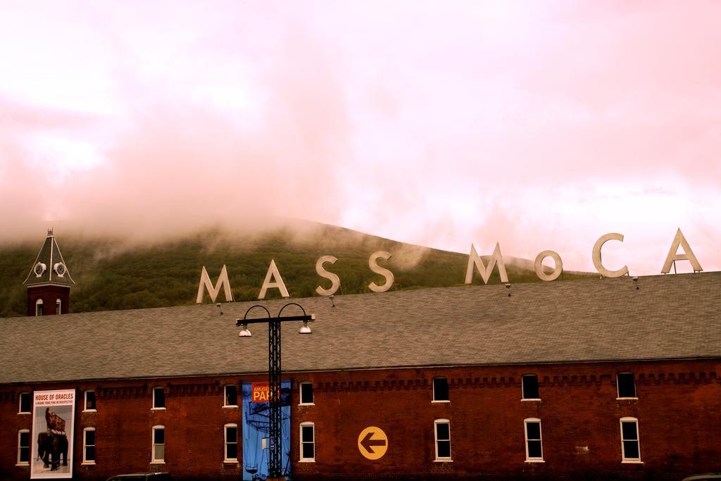 The Porches Inn At Mass Moca นอร์ท อดัมส์ ภายนอก รูปภาพ