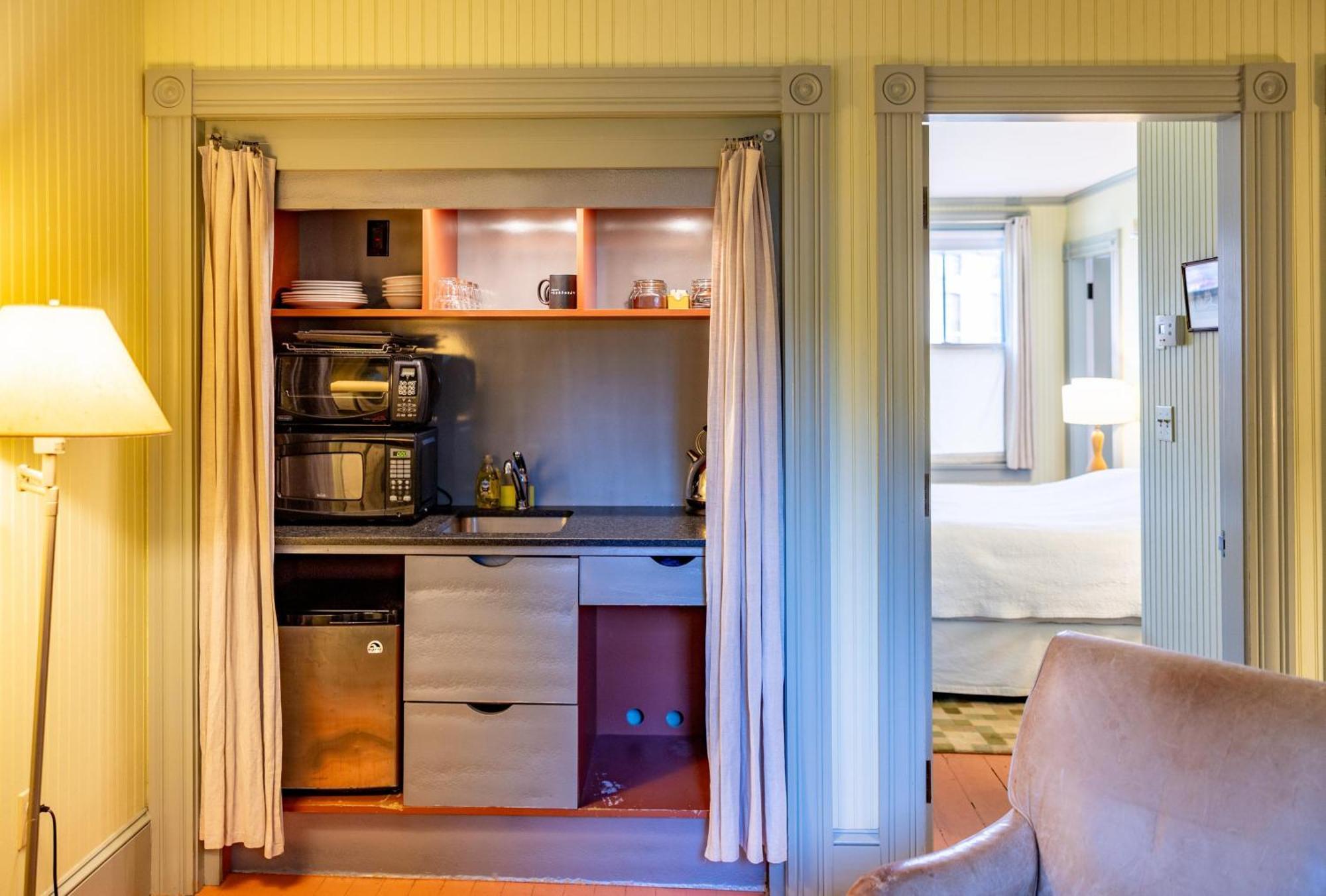 The Porches Inn At Mass Moca นอร์ท อดัมส์ ภายนอก รูปภาพ